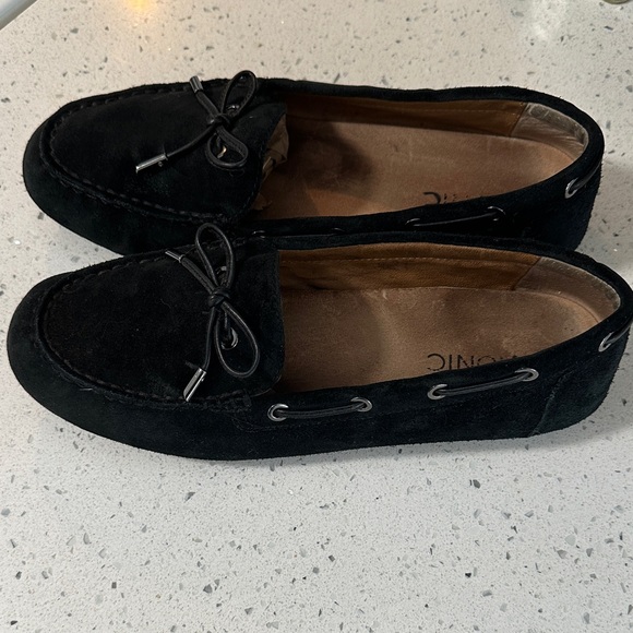 Vionic Women's Black Suede Loafers - Picture 2 of 6